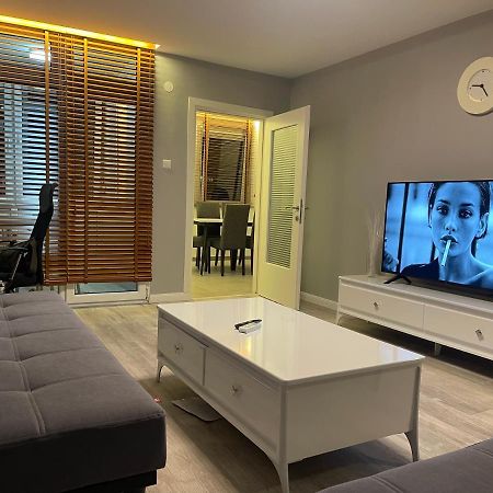 Idealapartments Llc 4 بريشتاين المظهر الخارجي الصورة
