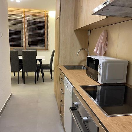 Idealapartments Llc 4 بريشتاين المظهر الخارجي الصورة