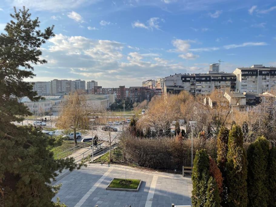 Idealapartments Llc 4 بريشتاين المظهر الخارجي الصورة