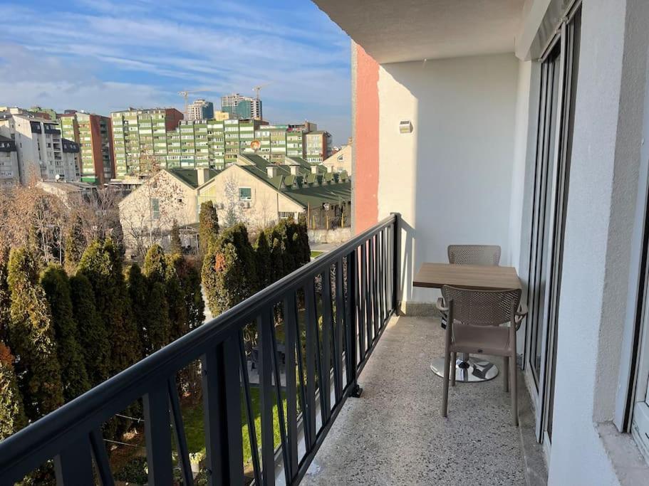 Idealapartments Llc 4 بريشتاين المظهر الخارجي الصورة